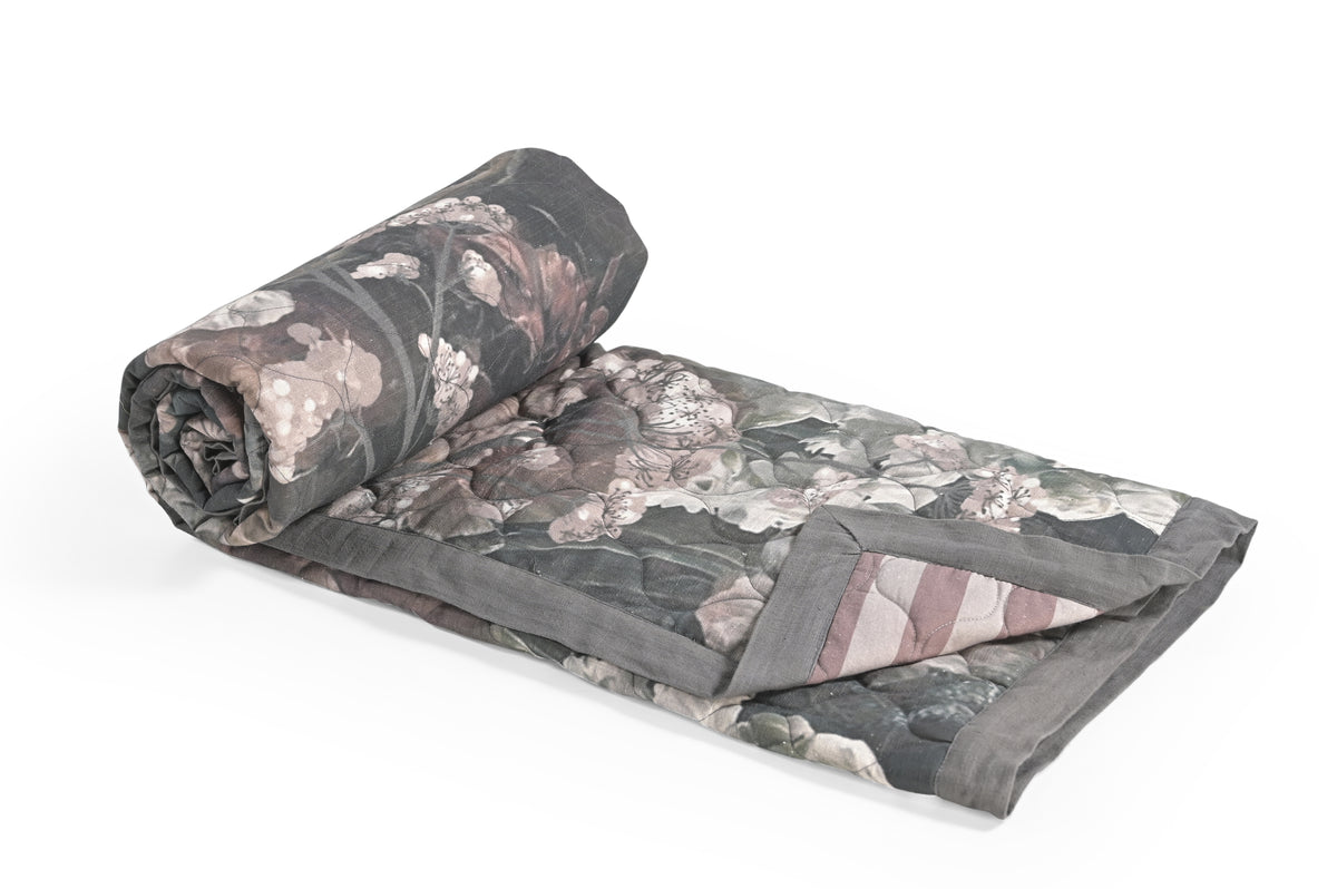 Ivarp Antique Bloom Throw