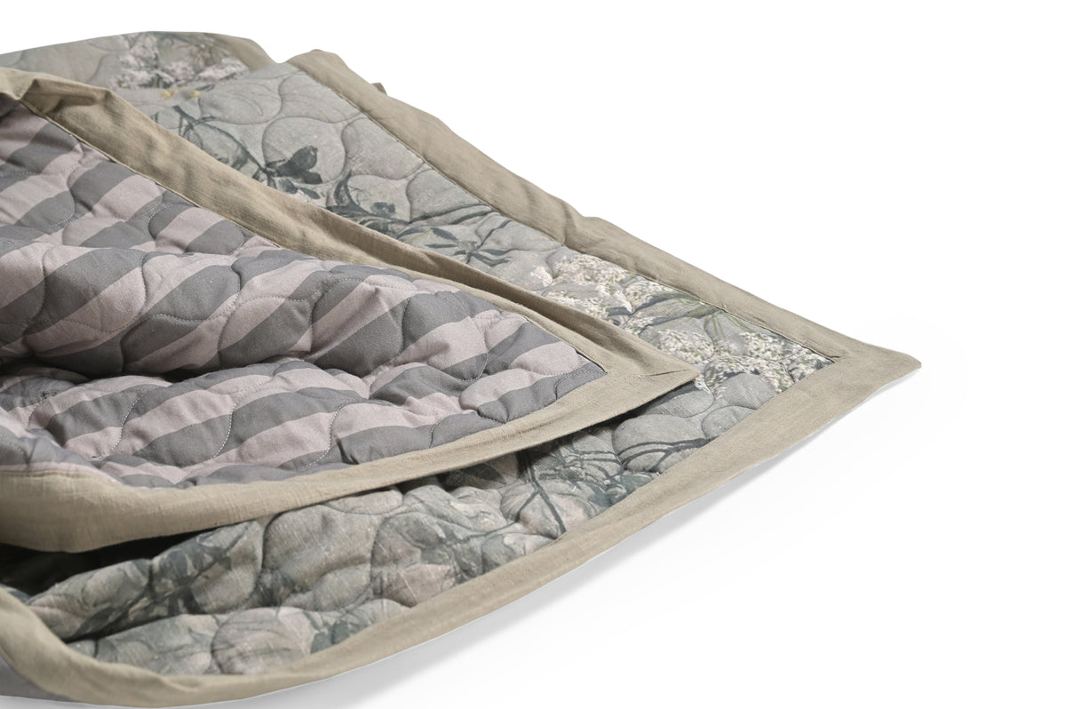 Ivarp Sage Garden Throw